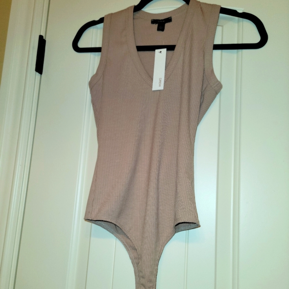 NWT DREW Cuban Sand Ribbed V-Neck Bodysuit